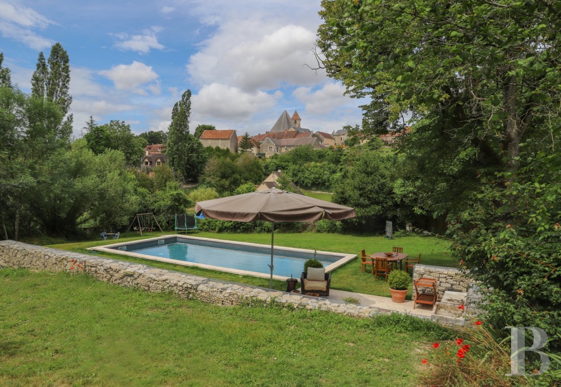 A 19th century manor house on the outskirts of a village in the Yonne, to the south of Auxerre - photo  n°37